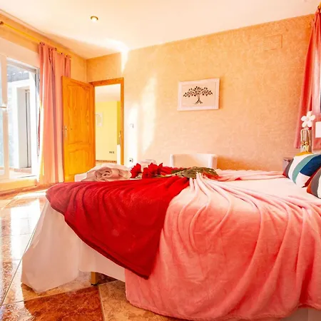 Flora - Plusholidays *