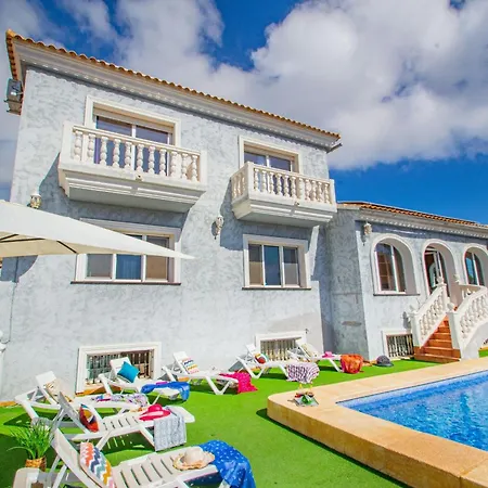 Flora - Plusholidays Villa Calpe