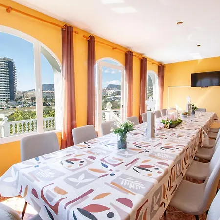 Flora - Plusholidays Villa Calpe