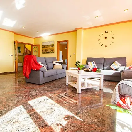 Villa Flora - Plusholidays *