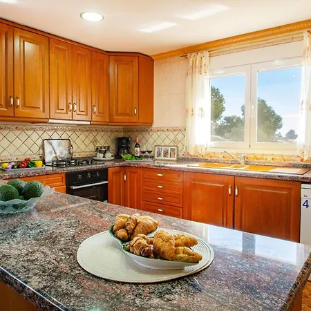 Villa Flora - Plusholidays