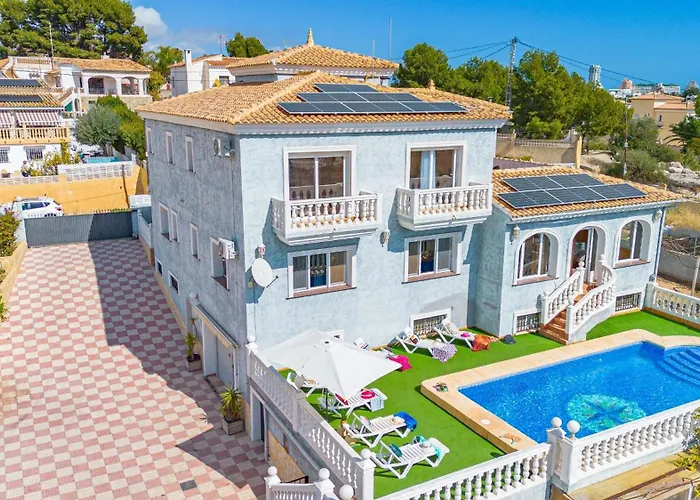 Flora - Plusholidays *