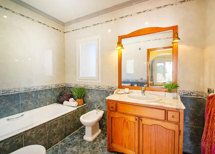 Villa Flora - Plusholidays