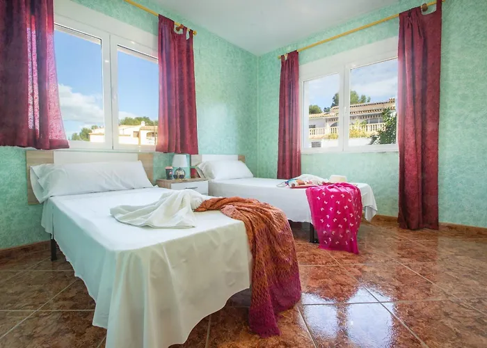 Villa Flora - Plusholidays *