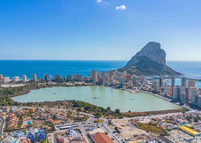 Flora - Plusholidays Villa Calpe