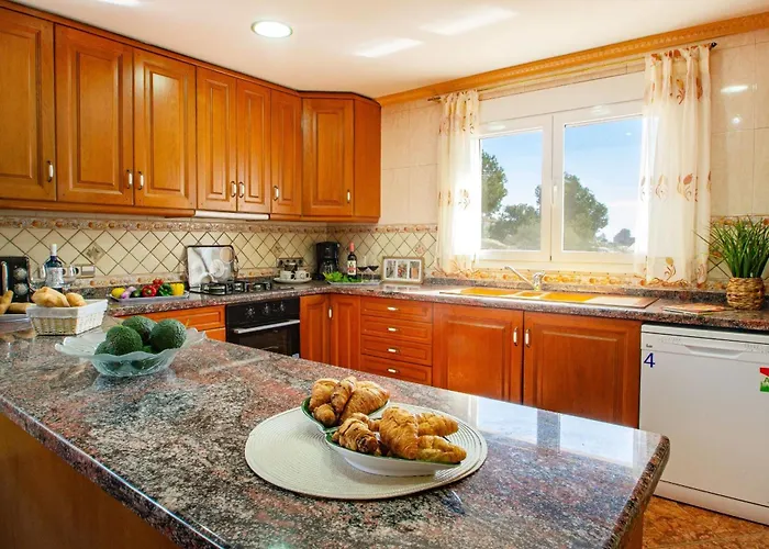 Villa Flora - Plusholidays