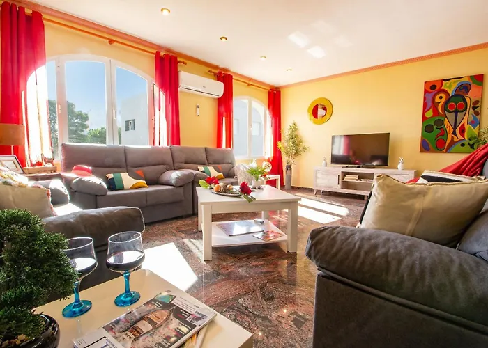 Flora - Plusholidays Calp