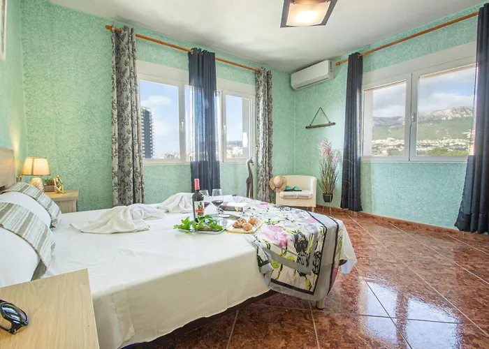 Flora - Plusholidays Villa