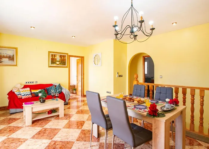 Flora - Plusholidays * Calp